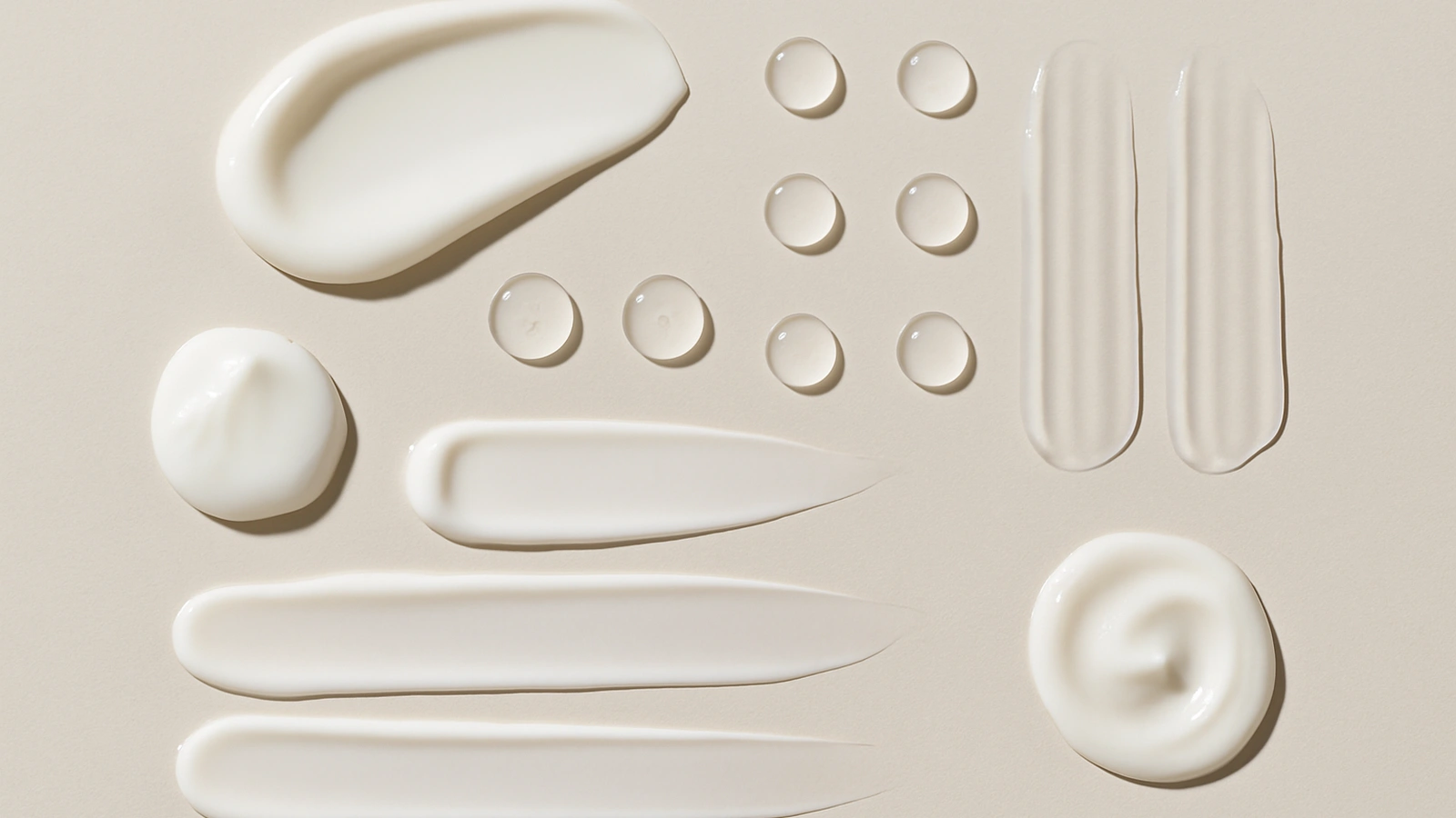 다양한 스킨케어 텍스처가 규칙적으로 배치된 이미지